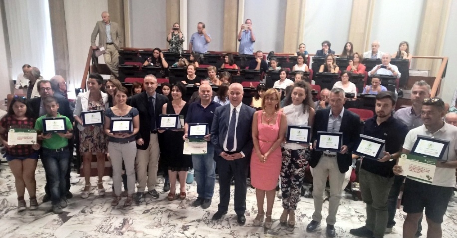 Foto dei premiati durante la manifestazione